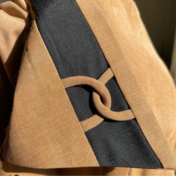 Vintage 1980s tan office midi dress in size medium - Picture 15 of 15